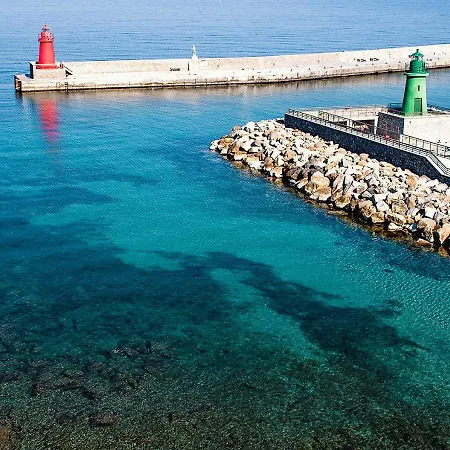 Ξενοδοχείο La Guardia 4*