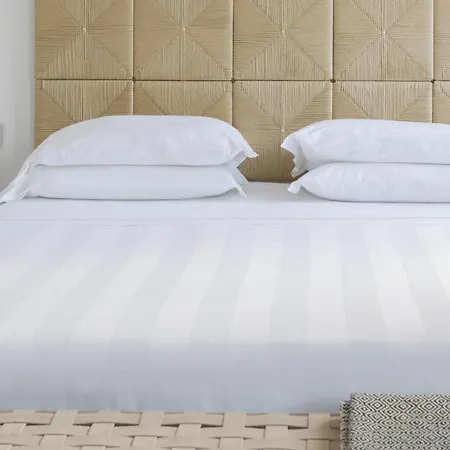 Hotel La Guardia 4*